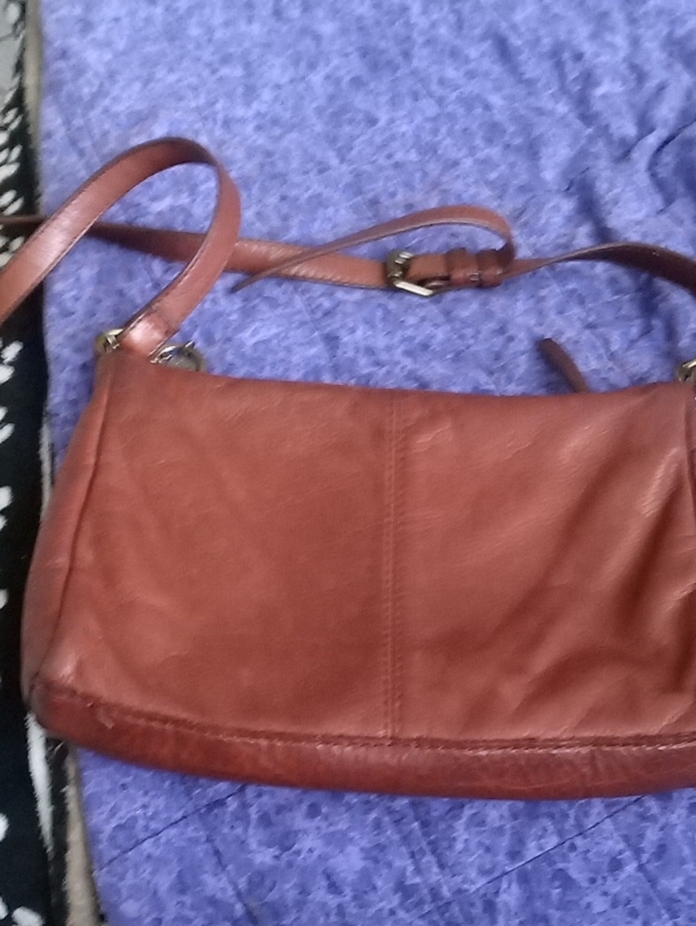 Leather Shoulder Bag in Warm Brown